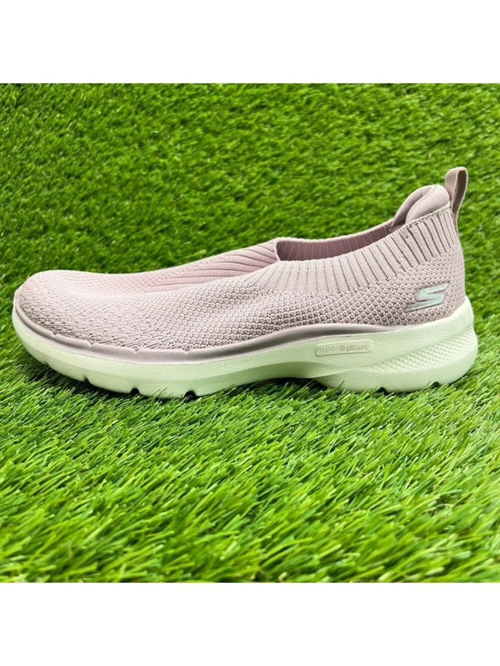 Skechers Go Walk 6-Stunning View Womens Size 7D Mauve Running Shoes Sneakers